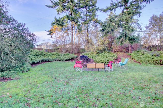 388 NW 11th Court, Oak Harbor, WA 98277