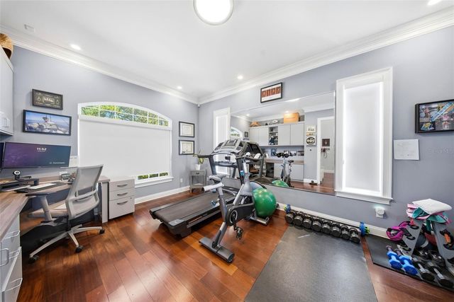 234 36TH AVENUE NE, St Petersburg, FL 33704