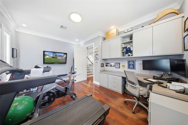 234 36TH AVENUE NE, St Petersburg, FL 33704