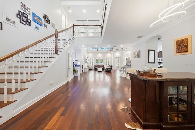 234 36TH AVENUE NE, St Petersburg, FL 33704