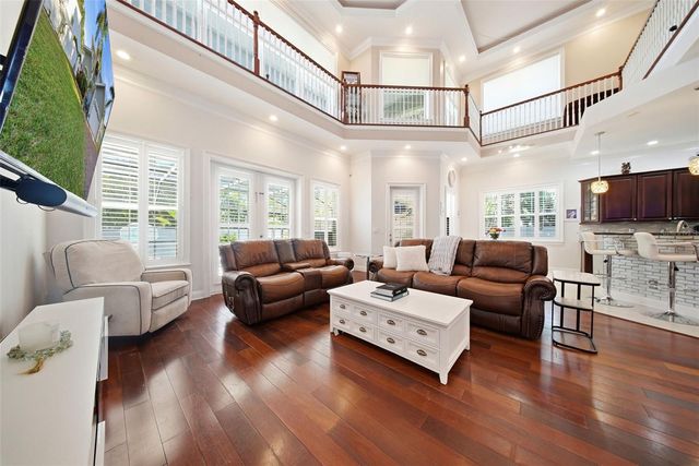 234 36TH AVENUE NE, St Petersburg, FL 33704