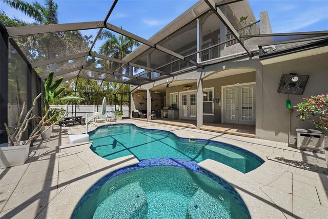 234 36TH AVENUE NE, St Petersburg, FL 33704