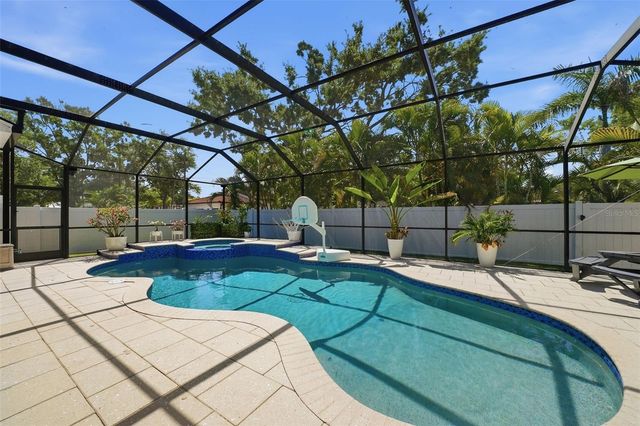 234 36TH AVENUE NE, St Petersburg, FL 33704