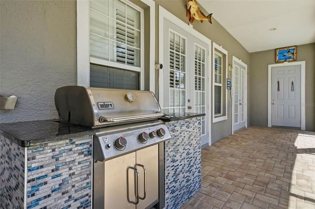 234 36TH AVENUE NE, St Petersburg, FL 33704