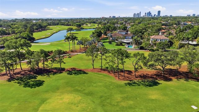 234 36TH AVENUE NE, St Petersburg, FL 33704