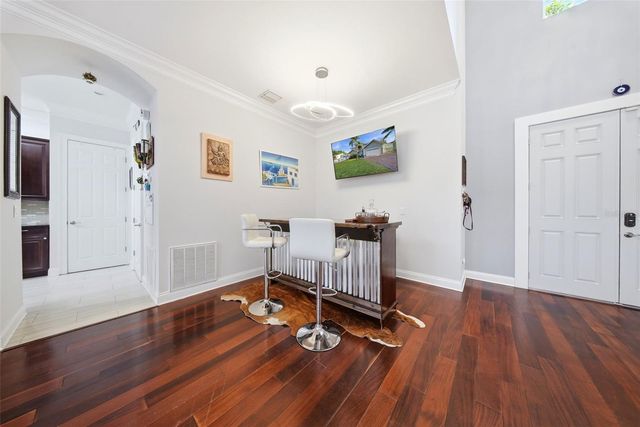 234 36TH AVENUE NE, St Petersburg, FL 33704