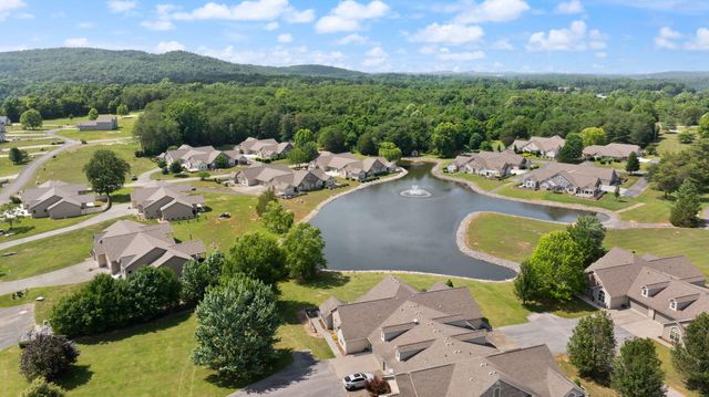 413 Deer Lake Place, Bronston, KY 42518