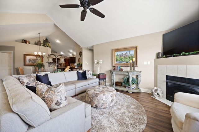 413 Deer Lake Place, Bronston, KY 42518