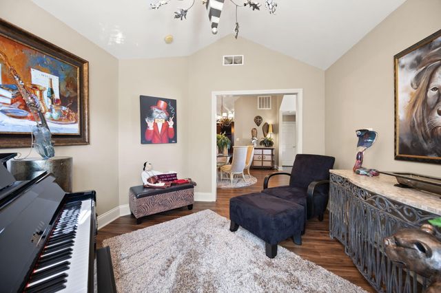 413 Deer Lake Place, Bronston, KY 42518