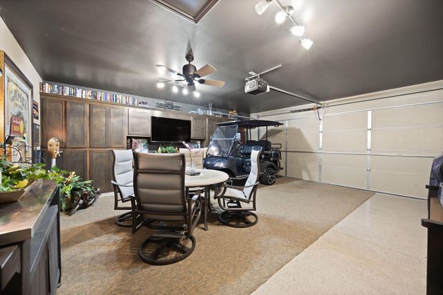 413 Deer Lake Place, Bronston, KY 42518