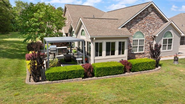 413 Deer Lake Place, Bronston, KY 42518