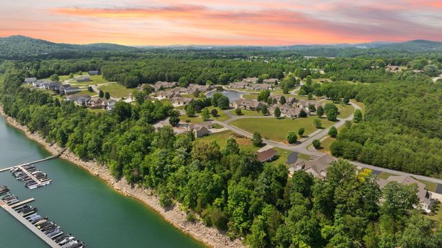 413 Deer Lake Place, Bronston, KY 42518
