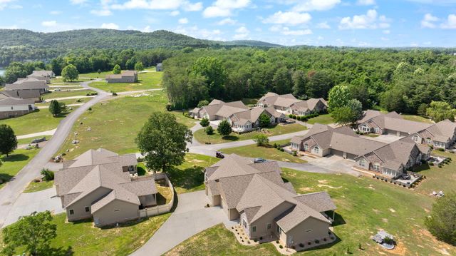 413 Deer Lake Place, Bronston, KY 42518