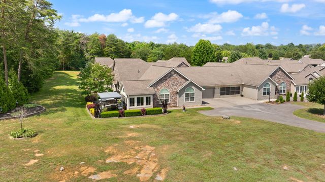 413 Deer Lake Place, Bronston, KY 42518