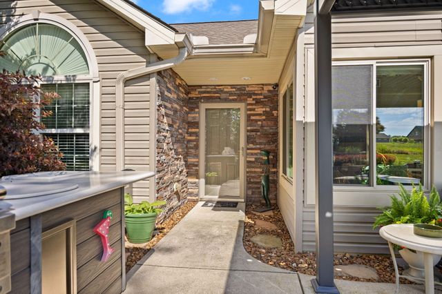 413 Deer Lake Place, Bronston, KY 42518