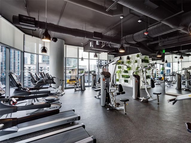 45 SW 9th St 2501, Miami, FL 33130