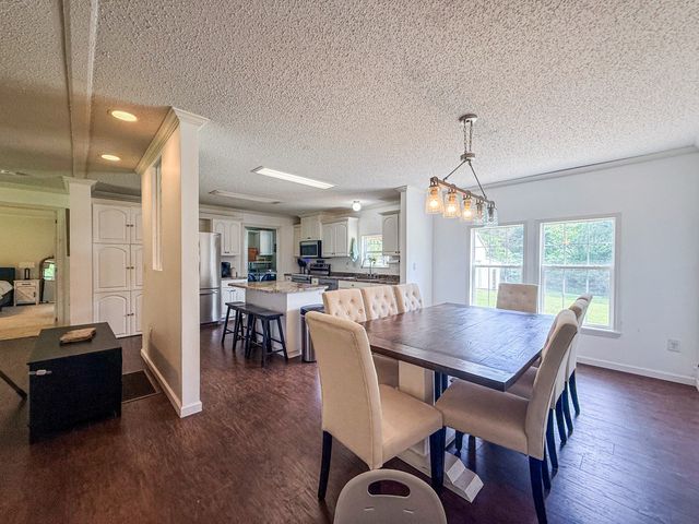 1818 Groveland Ridge Rd, Columbia, TN 38401