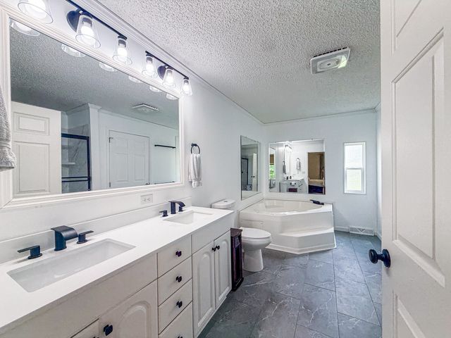 1818 Groveland Ridge Rd, Columbia, TN 38401