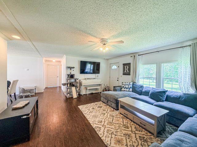 1818 Groveland Ridge Rd, Columbia, TN 38401
