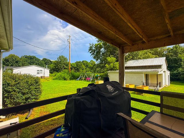 1818 Groveland Ridge Rd, Columbia, TN 38401