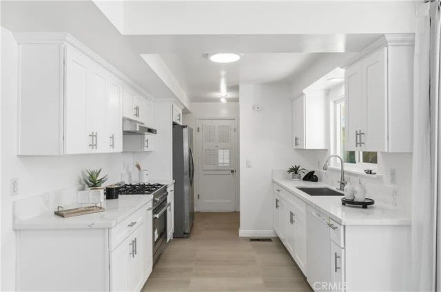 448 E Sandra Avenue, Arcadia, CA 91006