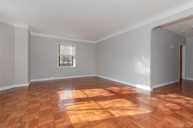 188 Garth Road 1W, Scarsdale, NY 10583