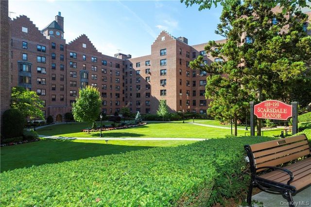 188 Garth Road 1W, Scarsdale, NY 10583