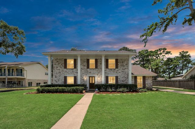 8127 Devonwood Lane, Houston, TX 77070