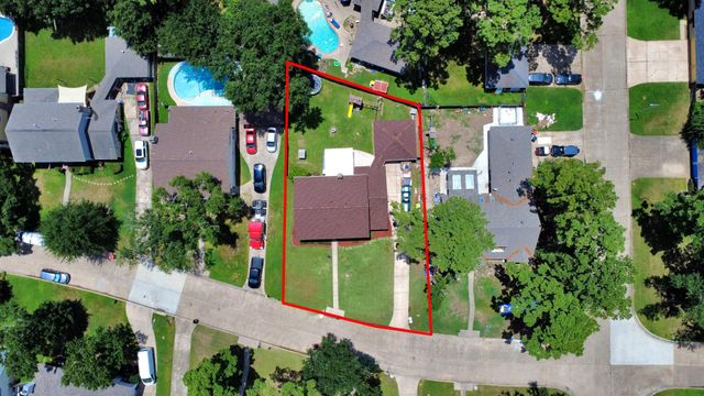 8127 Devonwood Lane, Houston, TX 77070