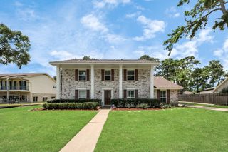 8127 Devonwood Lane, Houston, TX 77070