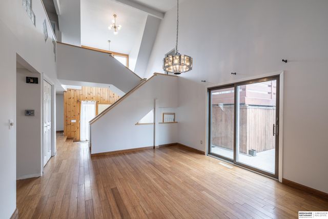 723 S 153rd Circle, Omaha, NE 68154