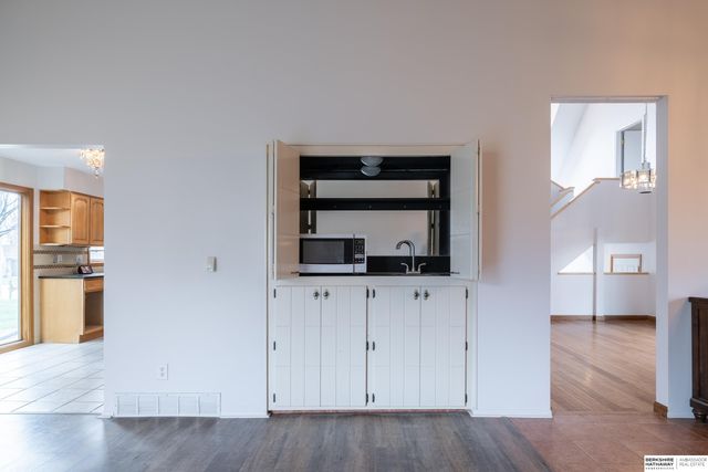 723 S 153rd Circle, Omaha, NE 68154