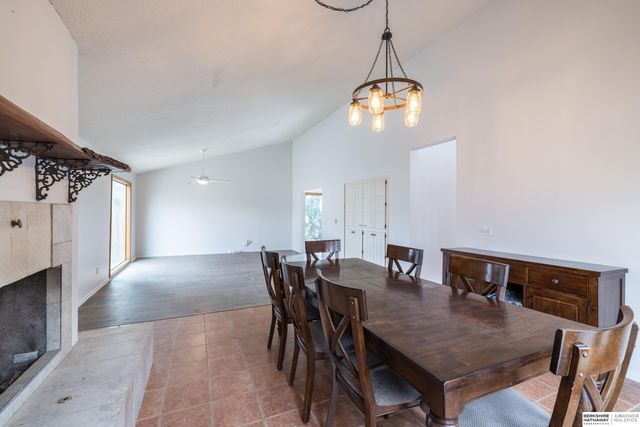 723 S 153rd Circle, Omaha, NE 68154