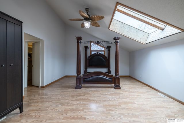 723 S 153rd Circle, Omaha, NE 68154