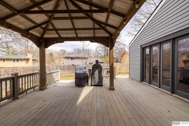 723 S 153rd Circle, Omaha, NE 68154