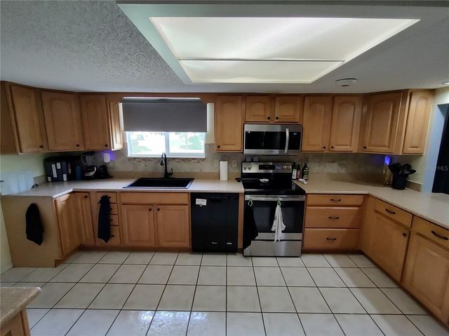 11440 SW 84TH AVENUE ROAD, Ocala, FL 34481