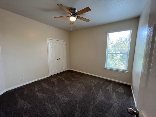 2400 Allred DR B, Austin, TX 78748