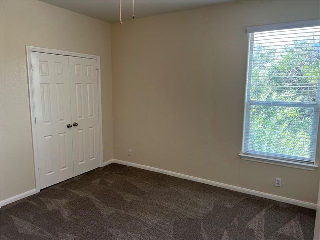 2400 Allred DR B, Austin, TX 78748