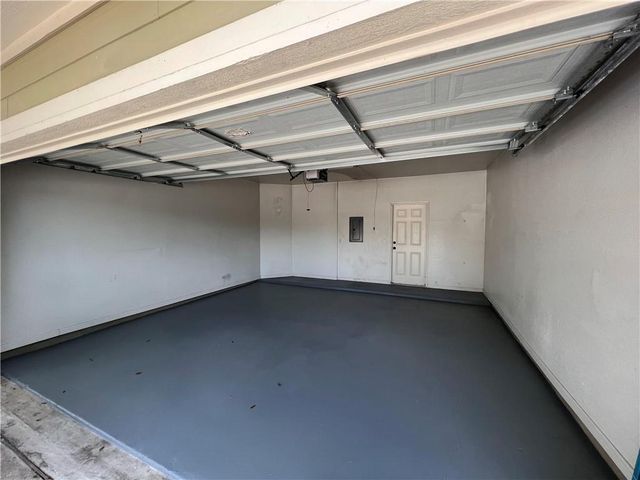 2400 Allred DR B, Austin, TX 78748