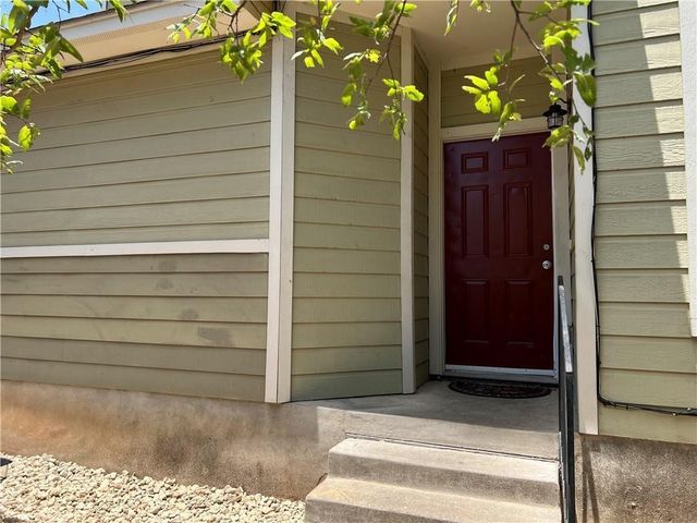 2400 Allred DR B, Austin, TX 78748