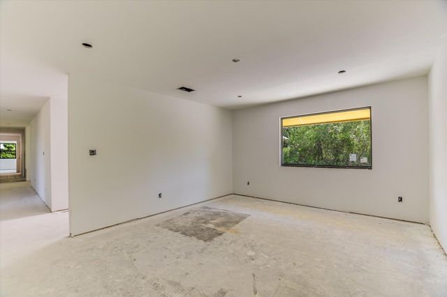 10412 Double Spur LOOP, Austin, TX 78759