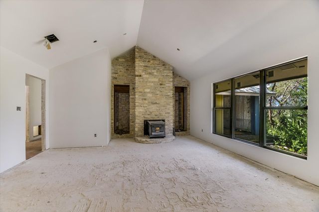 10412 Double Spur LOOP, Austin, TX 78759