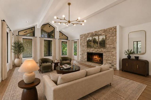 10412 Double Spur LOOP, Austin, TX 78759
