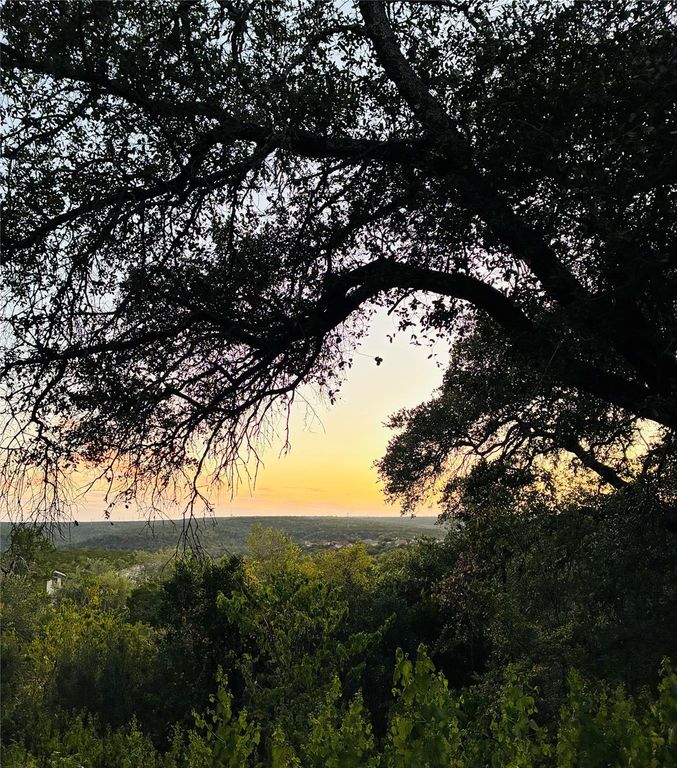 10412 Double Spur LOOP, Austin, TX 78759