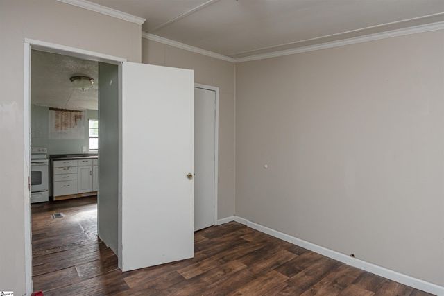 95 Madden Road, Clinton, SC 29325