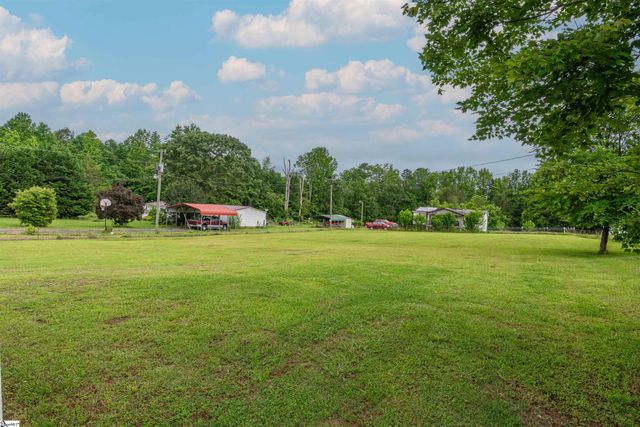 95 Madden Road, Clinton, SC 29325