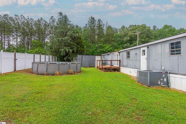 95 Madden Road, Clinton, SC 29325
