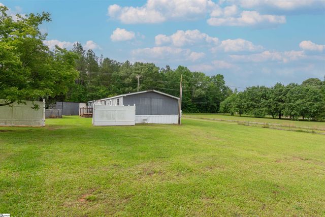 95 Madden Road, Clinton, SC 29325
