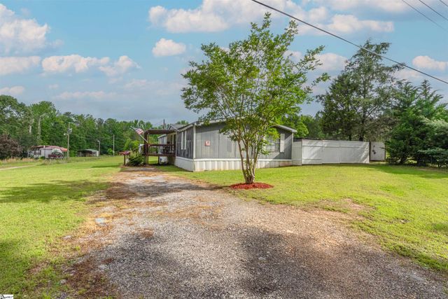 95 Madden Road, Clinton, SC 29325