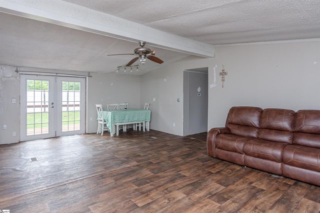 95 Madden Road, Clinton, SC 29325